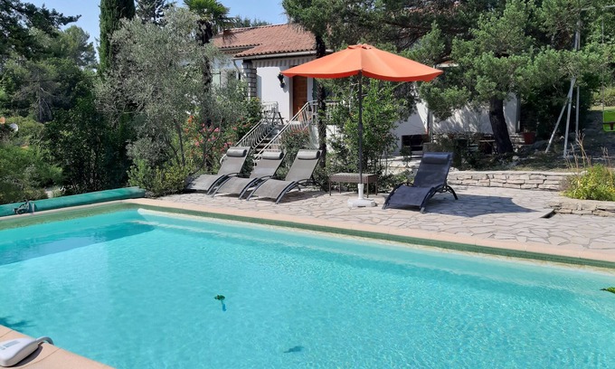 Pierrevert House | Charming villa in Provence