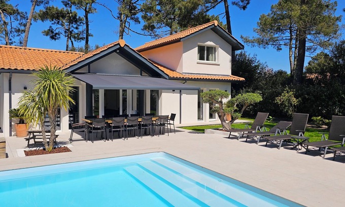 Lacanau-Ocean Villa | CHARMING VILLA/NEAR THE SEA/HEATED, SECURE POOL