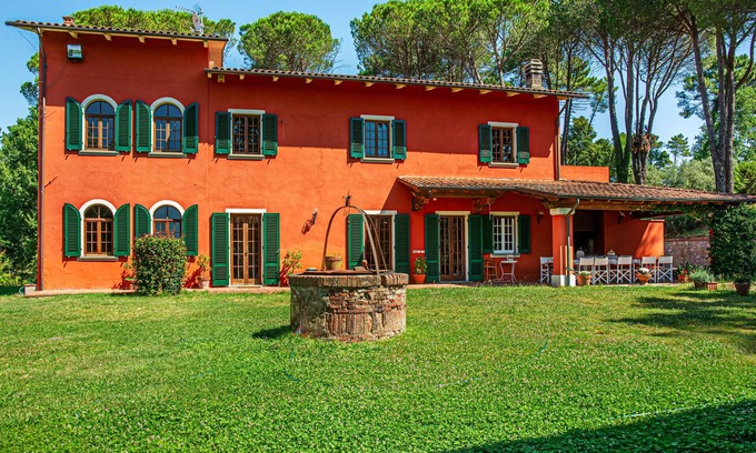 Altopascio House | Charming Villa with private pool between Lucca and Florence