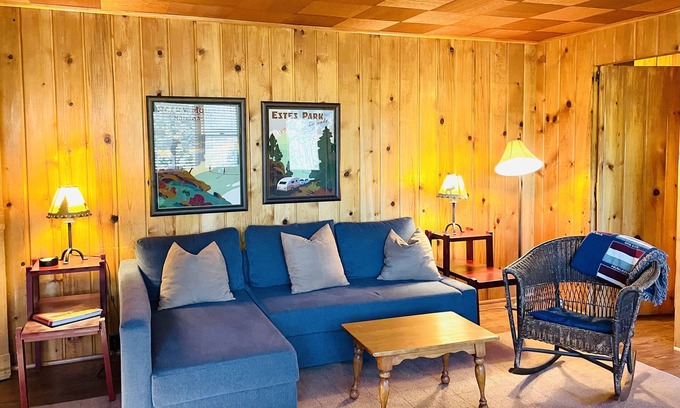 Estes Park Cabin | Chasm Cabin – Beautiful Setting by Lumpy Ridge Mountains – 20-NCD0048