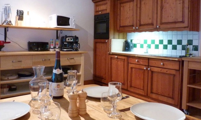 Sainte-Foy-Tarentaise Apartment | Chataigne - cosy 3 bedroom apartment in the centre of Sainte Foy