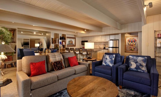 Aspen House | Chateau Dumont Unit 11, Contemporary Condo with a Great Downtown Location