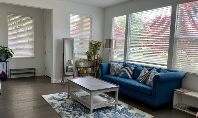 Hayward House | Cheerful 3 bedrooms home near San Francisco