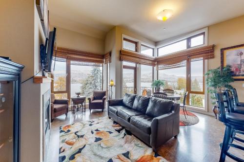 Chelan Apartment | Chelan Resort Suites: The Penthouse Suite (#412)