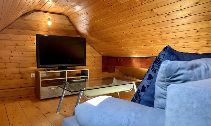 Saint-Pierre-d'Albigny Apartment | Chez fred 201 - parking wifi- clg savoie