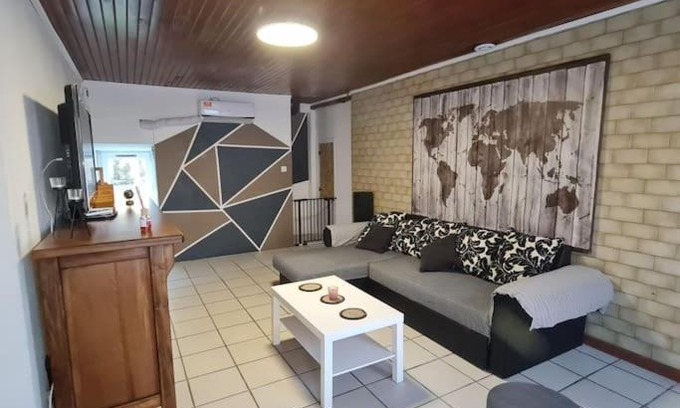 Cerons House | Chez Yoyo