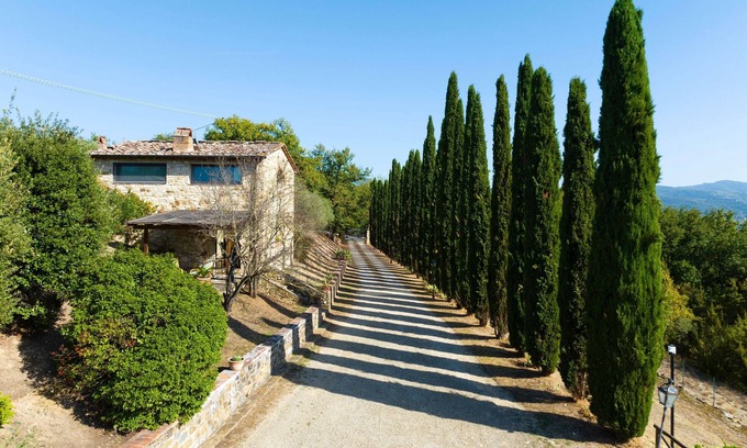 Greve in Chianti House | Chianti estate in a magical setting just south of Florence