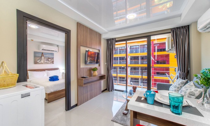 Nai Harn Apartment | Chic 1BR Steps to Nai Harn Beach S609