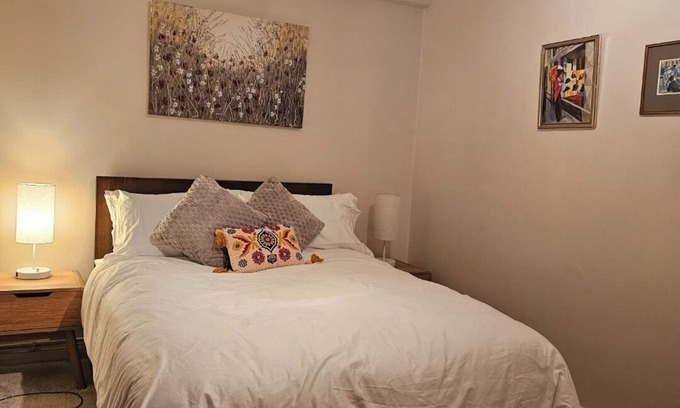 Bishop's Apartment | Chic and Cosy Central London Apartment - Close to landmarks