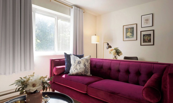 St. Louis Apartment | Chic Apt Near SLU Hospital & Major Hospitals 🏥