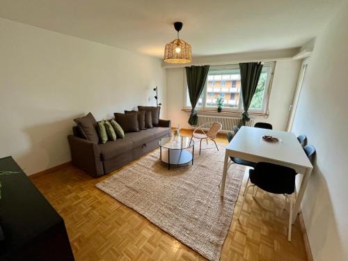 Albisrieden Apartment | Chic Comfort in a Prime Zurich Location