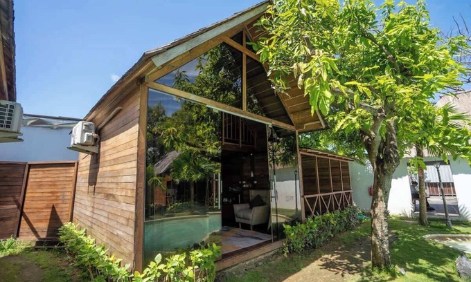 Nusa Dua Apartment | Chic Lagoon Villa Near Nusa Dua Beach – $122/Night