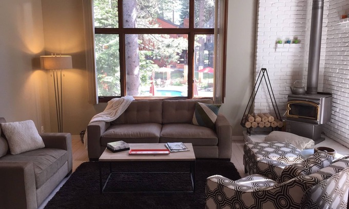 Mammoth Lakes House | Chic, Modern 2BR +Loft Townhouse