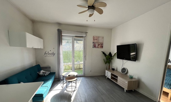 Le Plessis-Robinson House | Chic practical, peaceful and bright T2 in the heart of the city πππ₯π±π₯π³β