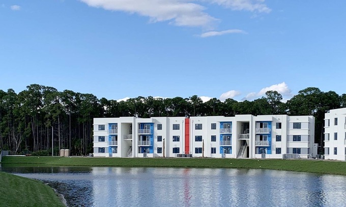 Daytona Beach Apartment | Chic & Spacious 2Bed/2Bath Apartment with Premium Amenities