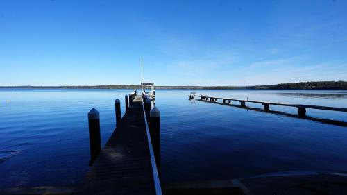 Basin View House | Chill Out at the Basin by Experience Jervis Bay