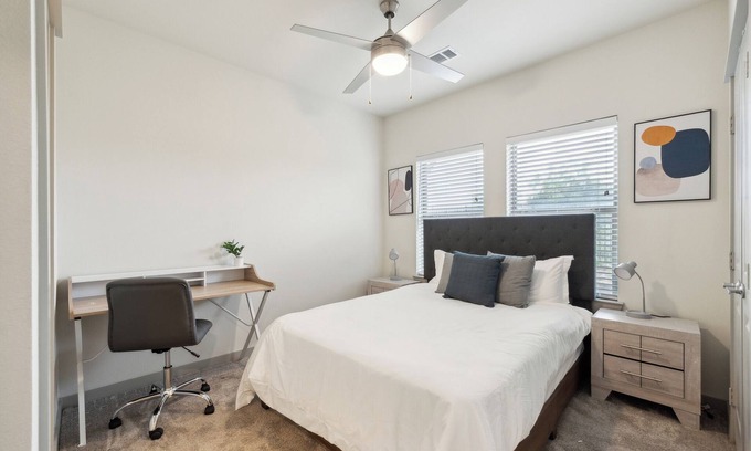 Cleburne Apartment | Chisholm Trace 422 I Comfy 2 bed 2 Bath