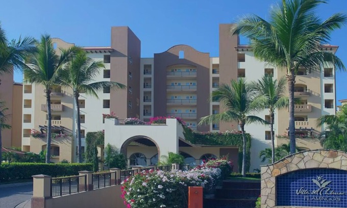 Flamingos Resort | Christmas in 2 BR Suite Flamingos