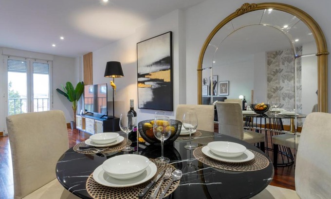 Burgos Apartment | Cinco Sentidos by Unique Rooms