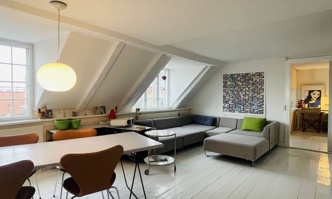 Copenhagen City Centre Apartment | City Apartment in Copenhagen with 2 bedrooms sleeps 4