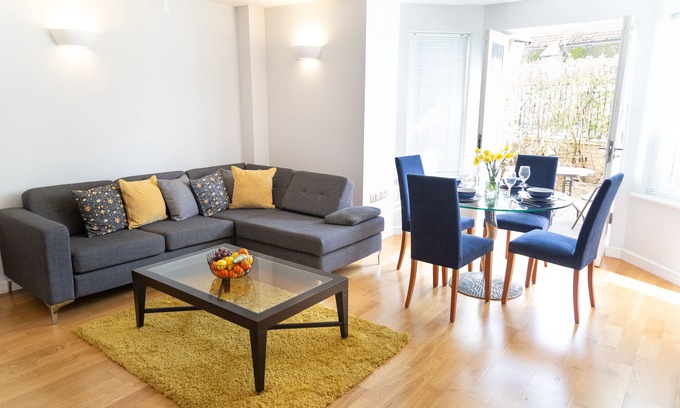 Arbury Apartment | Citystay Living - Marino Place