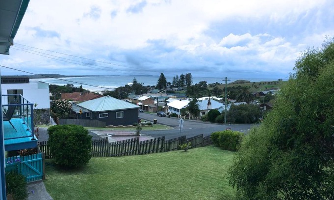 Crescent Head House | Clareview, 8 Korogora Street