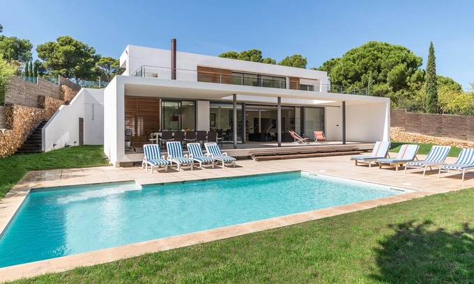L'Escala Villa | Claudia: Exclusive villa 100 m. from the beaches of Empurias