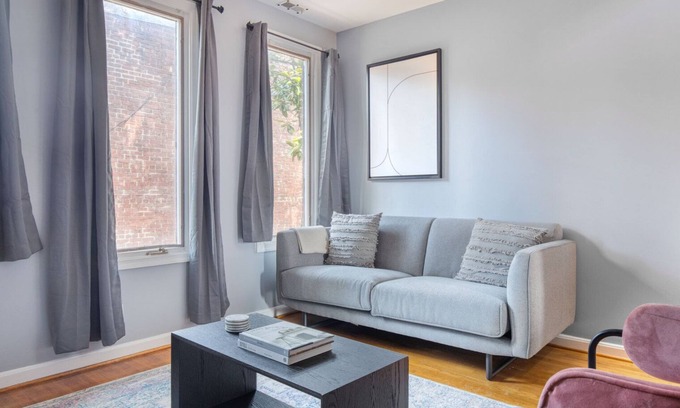 Georgetown Apartment | Clean Georgetown 2BR w/W/D, nr Embassy Row & Nightlife, by Blueground