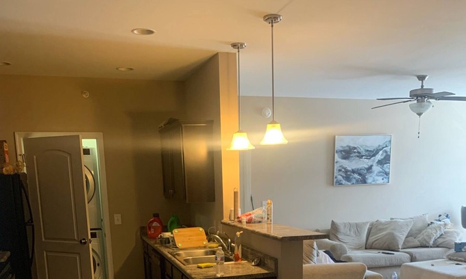 Forest Apartment | Clean, Private, 4 min to highway 🛣 & Discounts