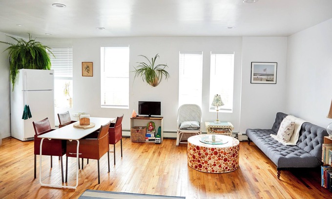Queens Apartment | Clean, Quiet Studio apartment in Rockaway Beach, just a blockfrom the beach
