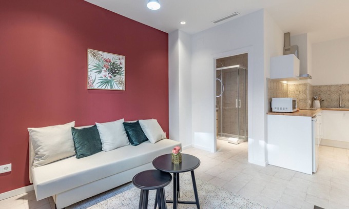 La Petxina Apartment | ❈Clean & Tranquil Apartment close to City Centre❈