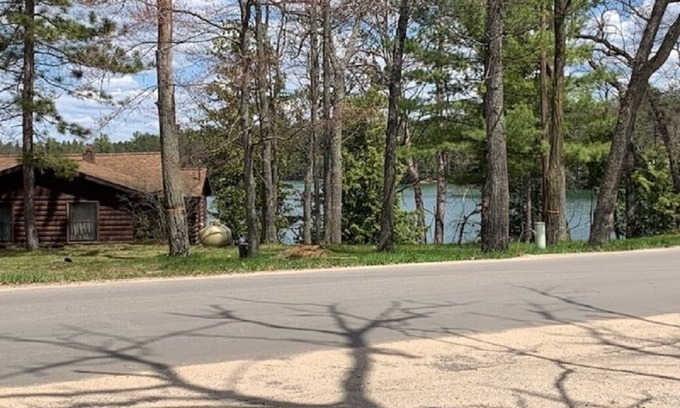 West Branch Cabin | Clear Lake Lodge #2 * Plenty of Parking * Close to Lake and Bar