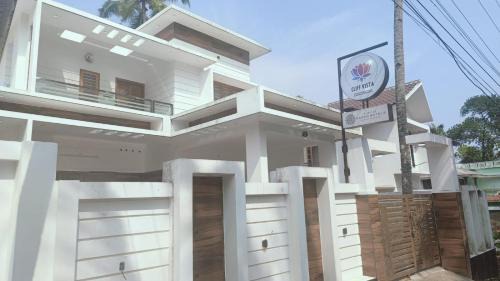 Varkala Hotel | Cliff Vista by Saash Hotels