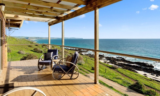 Myponga Beach House | Cliffs End Beach Shack - 105 Gold Coast Drive