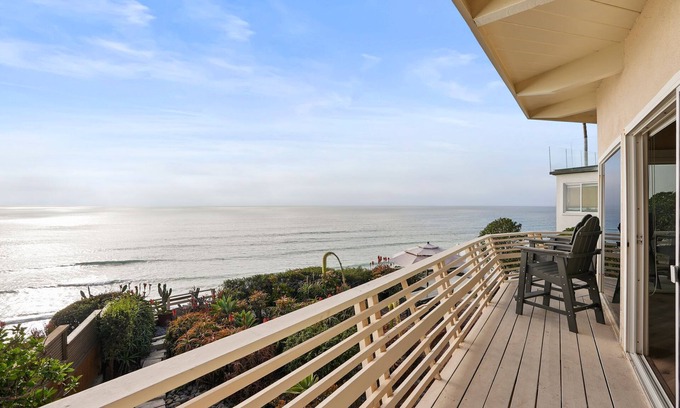 Leucadia House | Cliffside Oceanfront Gem - Stunning Views & Yard