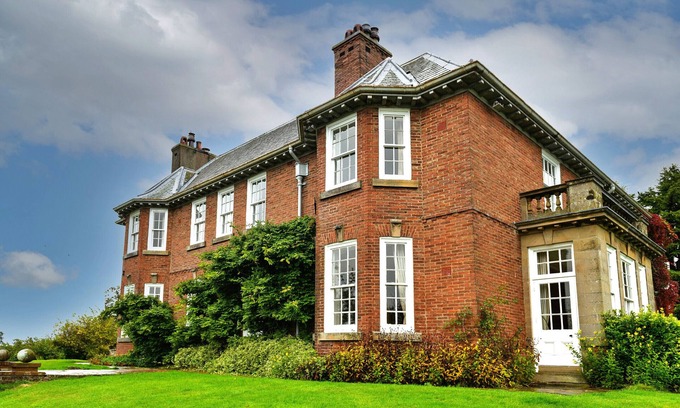 Carlisle Villa | Clift Hill