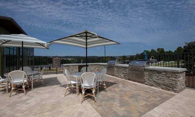 Pelham Apartment | Close to Oak Mt St Park Lots of Amenities