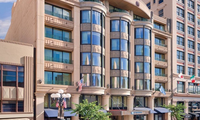 Civic Core Apartment | Club Wyndham Harbour Lights - Conveniently Off Fifth Avenue