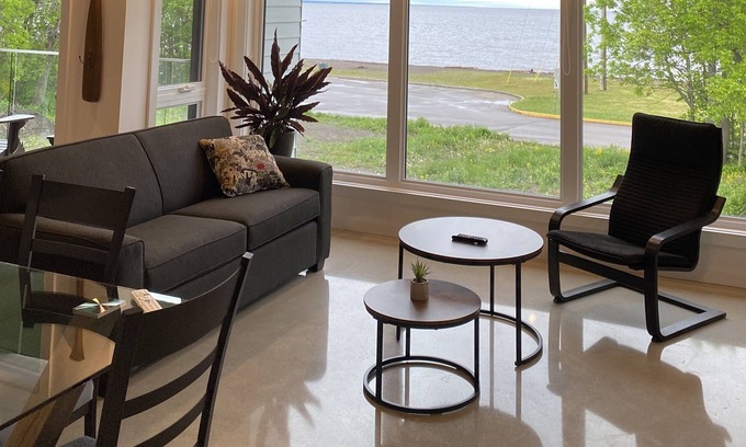 Metabetchouan House | Condo 100c Domaine Escale Lac St-jean