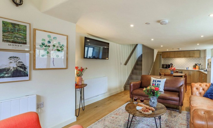 Burton Bradstock Cottage | Coach House - UK32202