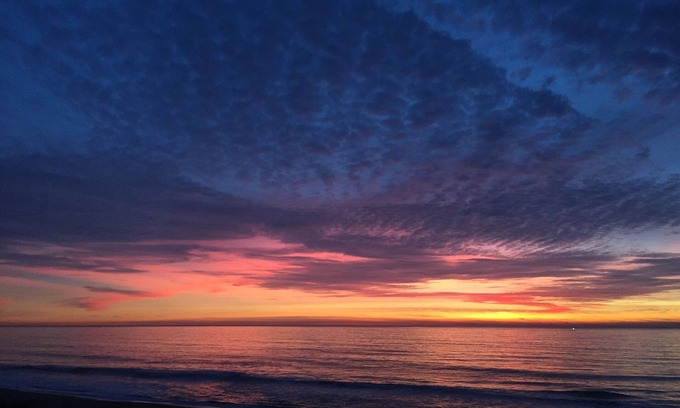 Half Moon Bay House | Coastal Comfort with Short Walk to Bluffs and Beach