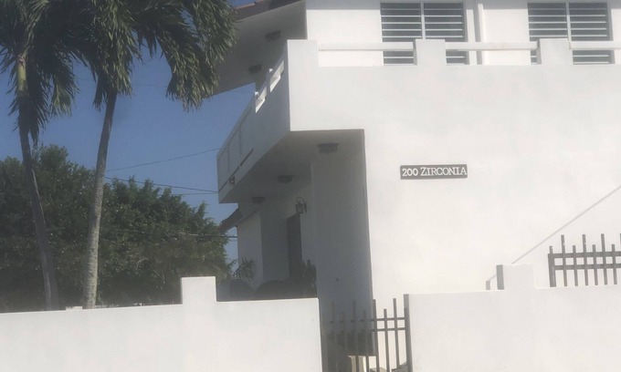 Bajura House | Coastal Views 5 minutes to the beach