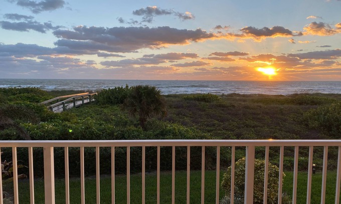 Cocoa Beach Condo | Cocoa Beach FL. - Ocean Front Beach Condo with Spectacular View.