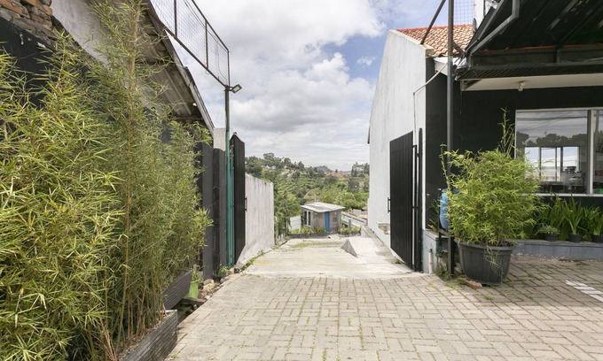 Lembang Hotel | Collection O 3130 D'Valley View