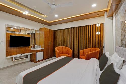 Ahmedabad Hotel | Collection O Alpha One