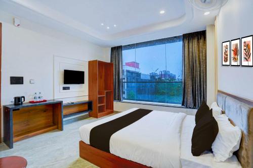 Greater Noida Hotel | Collection O Expo Mart Ansal Golf Link 1