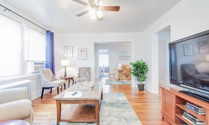 Bryn Mawr Apartment | Colleges Bistros History Come See The Main Line
