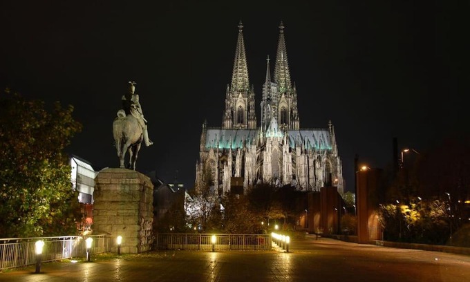Altstadt-Nord Apartment | Cologne Apartments, direkt am Dom Zentrum 3 Zimmer Studio 46 qm