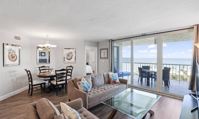 Park Shore Condo | Come enjoy the sun and sand in Naples luxury - WS0803