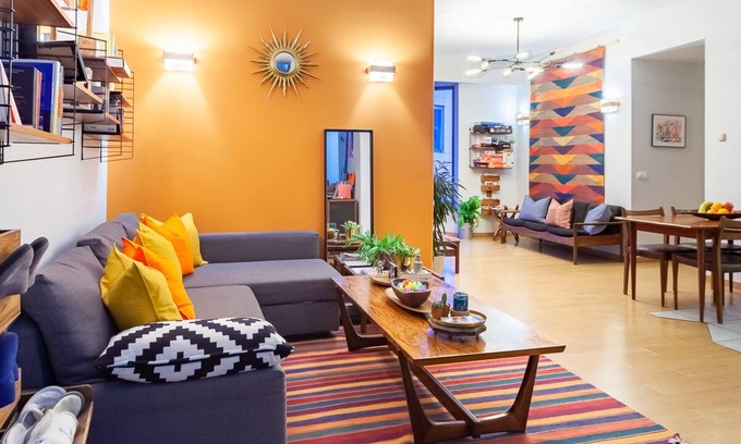 Quartier du Centre - Centrumwijk House | Comenstay.be/ Bold Colors Vintage 4-bedroom, 3-bath APT @ 2min from GRAND PLACE!